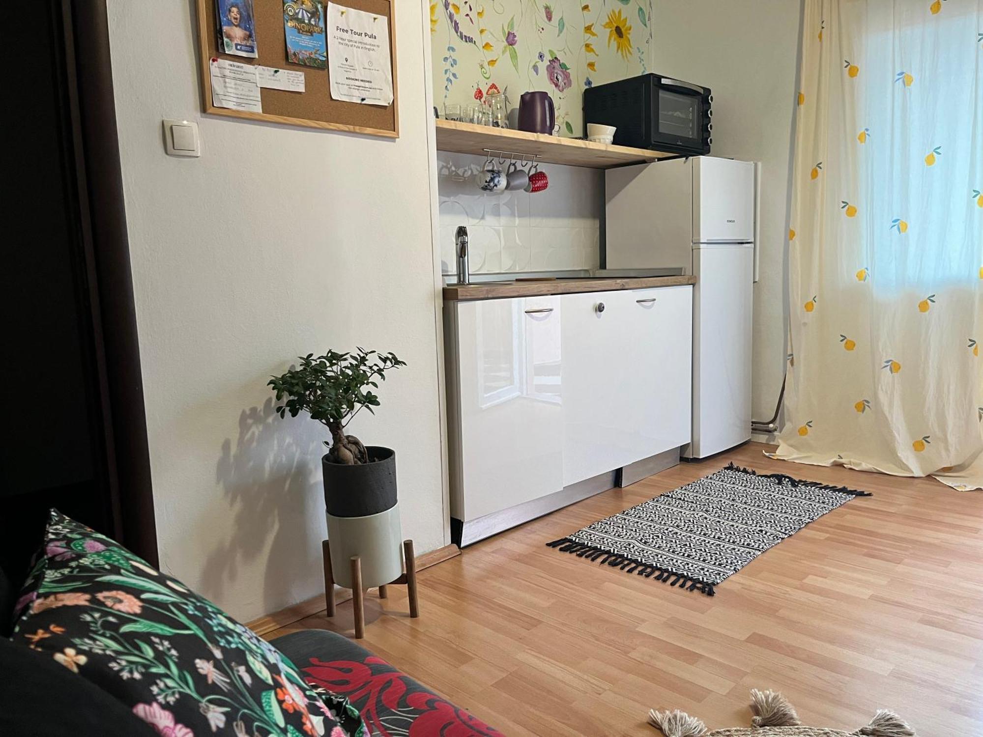Veronika'S House Πούλα Εξωτερικό φωτογραφία
